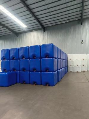 Chất lỏng trung bình dễ xử lý thùng bán lẻ 1000 L IBC bể chứa hóa chất Bể chứa nước nhựa màu xanh