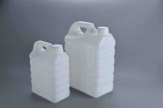 2.5L trắng HDPE nhựa Jerry Can với đầu chặt chẽ và nắp vít cho tùy chỉnh